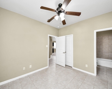 6418 Burgess Heights Lane - Photo Thumbnail 3