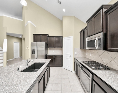 6418 Burgess Heights Lane - Photo Thumbnail 17