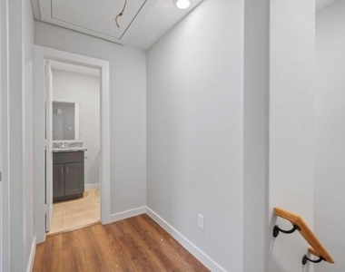 8217 Crestview Drive - Photo Thumbnail 8