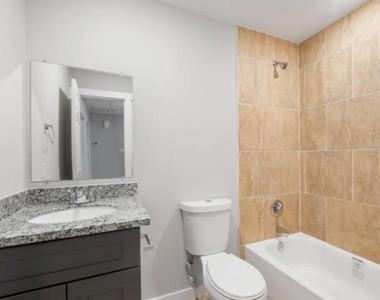 8217 Crestview Drive - Photo Thumbnail 4