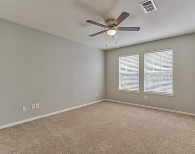 25 Scarlet Woods Court - Photo Thumbnail 31