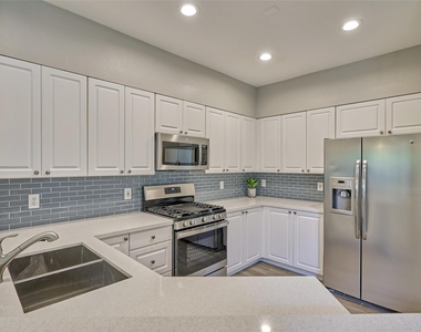 25 Scarlet Woods Court - Photo Thumbnail 7