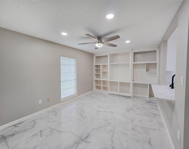 12811 High Star Drive - Photo Thumbnail 3