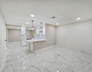 12811 High Star Drive - Photo Thumbnail 11