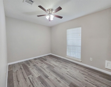 12811 High Star Drive - Photo Thumbnail 19