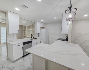 12811 High Star Drive - Photo Thumbnail 6