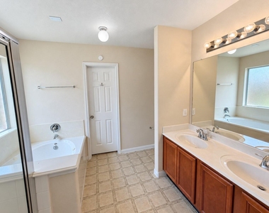 1830 Lingard Park Court - Photo Thumbnail 13