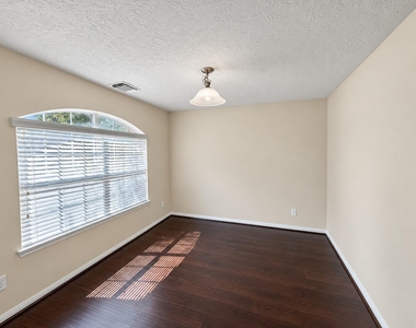 1830 Lingard Park Court - Photo Thumbnail 2