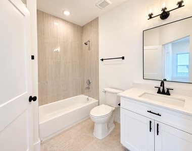 13523 Lakecrest Drive - Photo Thumbnail 31