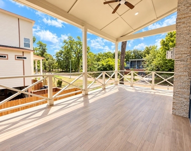 13523 Lakecrest Drive - Photo Thumbnail 11