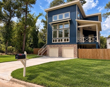 13523 Lakecrest Drive - Photo Thumbnail 1
