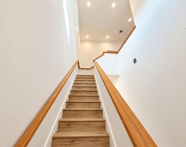 13523 Lakecrest Drive - Photo Thumbnail 20