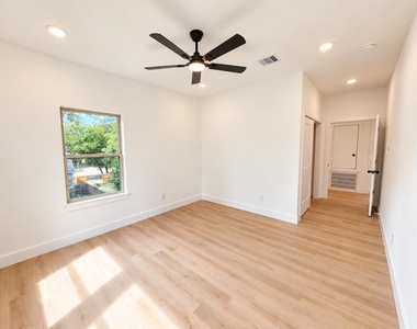 13523 Lakecrest Drive - Photo Thumbnail 25