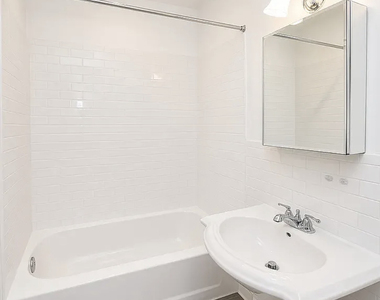332 East 71st Street - Photo Thumbnail 4