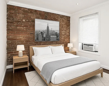 332 East 71st Street - Photo Thumbnail 3
