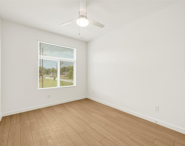 3227 Dennis Street - Photo Thumbnail 15