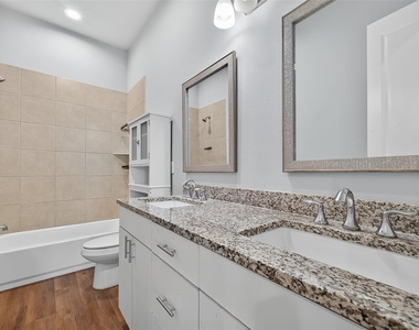 4922 Paradigm Lane - Photo Thumbnail 10