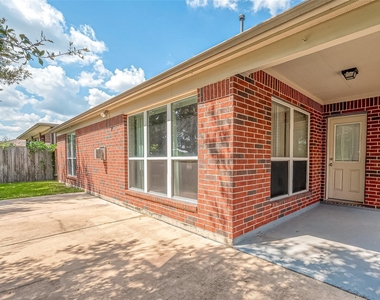 18635 Cypress Lake Village Drive - Photo Thumbnail 35