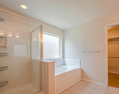 18635 Cypress Lake Village Drive - Photo Thumbnail 19
