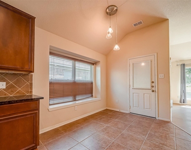 18635 Cypress Lake Village Drive - Photo Thumbnail 12