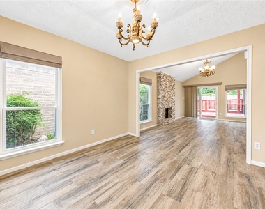 1516 Beaconshire Road - Photo Thumbnail 29