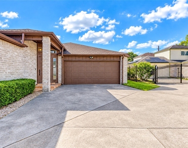 1516 Beaconshire Road - Photo Thumbnail 1