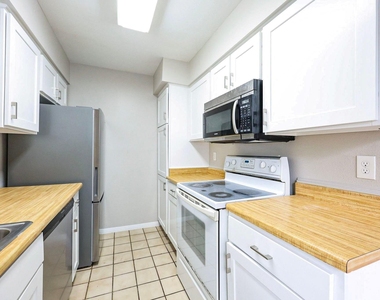 9009 Imogene Street - Photo Thumbnail 3