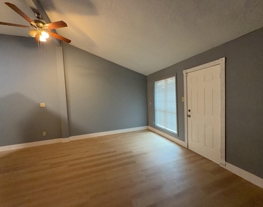 12639 Marble Drive - Photo Thumbnail 8