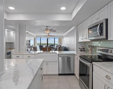 4650 Bay Boulevard - Photo Thumbnail 16