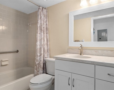 4650 Bay Boulevard - Photo Thumbnail 21