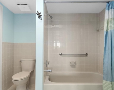 4650 Bay Boulevard - Photo Thumbnail 28