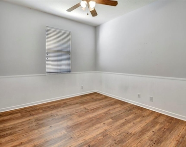 107 Brookgreen Way - Photo Thumbnail 23