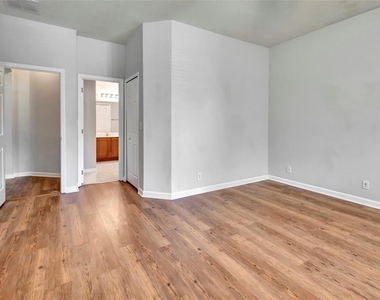 107 Brookgreen Way - Photo Thumbnail 13