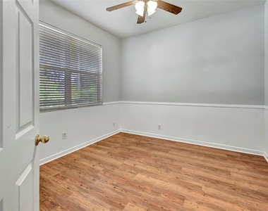 107 Brookgreen Way - Photo Thumbnail 19