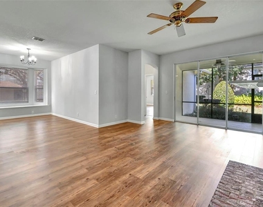 107 Brookgreen Way - Photo Thumbnail 4