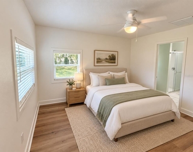 8807 Dyer Road - Photo Thumbnail 7