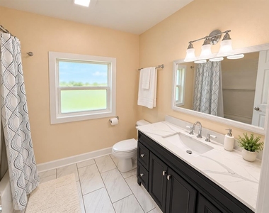 8807 Dyer Road - Photo Thumbnail 13