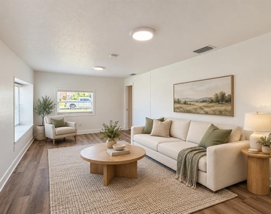 8807 Dyer Road - Photo Thumbnail 3