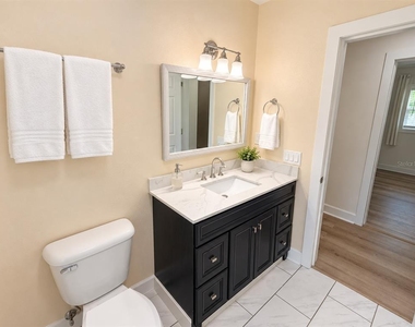 8807 Dyer Road - Photo Thumbnail 14