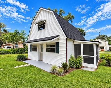 904 Two House Lane - Photo Thumbnail 14