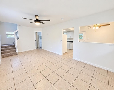 904 Two House Lane - Photo Thumbnail 6