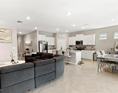 13337 Waterleaf Garden Circle - Photo Thumbnail 11