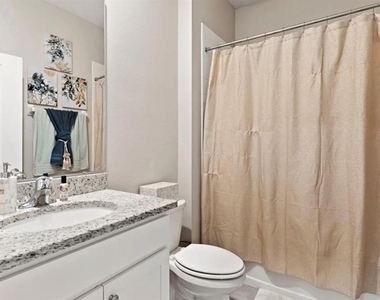 13337 Waterleaf Garden Circle - Photo Thumbnail 15
