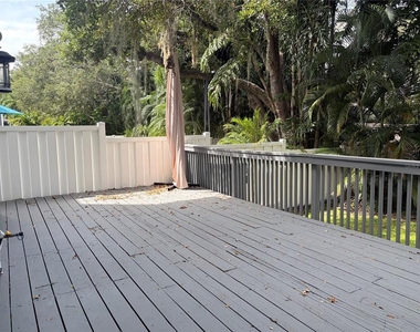 2855 Bayshore Trails Drive - Photo Thumbnail 7