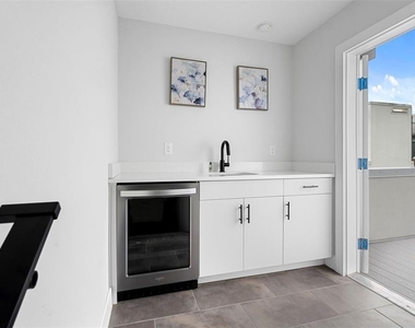 1332 W Gray Street - Photo Thumbnail 25
