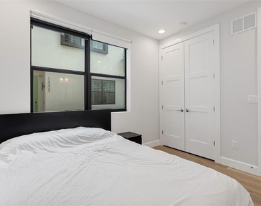 1332 W Gray Street - Photo Thumbnail 5
