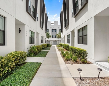 1332 W Gray Street - Photo Thumbnail 2