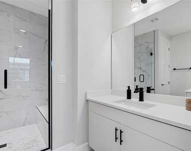 1332 W Gray Street - Photo Thumbnail 17