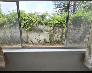 2366 Shelley Street - Photo Thumbnail 17