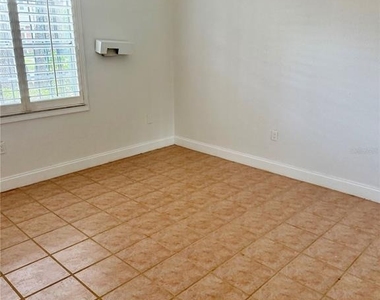 4607 W North B Street - Photo Thumbnail 16